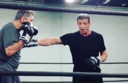 Sylvester Stallone Y Robert De Niro Se Enfrentan En Un Ring De Boxeo