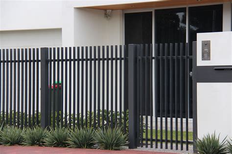 Képtalálat A Következőre „vertical Steel Slat Fence” House Fence