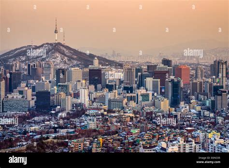 Skyline Der Stadt Seoul S Dkorea Stockfotografie Alamy