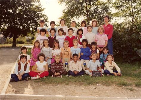 Photo De Classe Ce De Ecole Les Hauts De Saint Pierre Saint