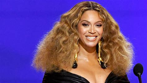 Beyonces Renaissance Bows At No 1 On Billboard 200 Sets Record