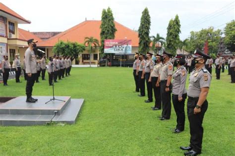 Ratusan Personel Polres Buleleng Naik Pangkat