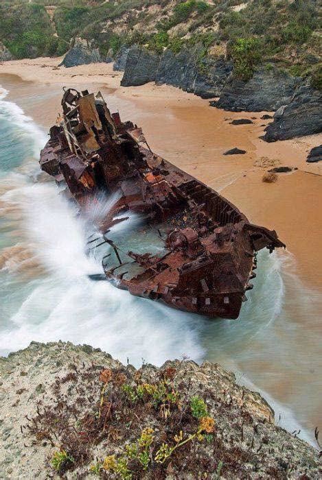 Abandoned shipwreck : r/AbandonedPorn