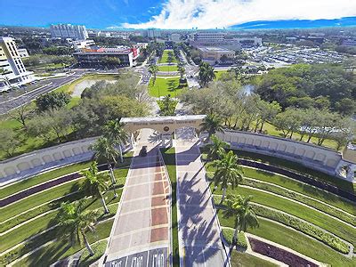 FIU Business - A Photo Tour