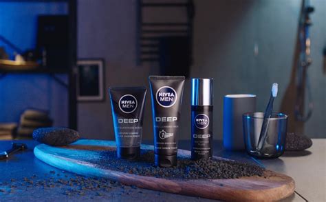 Nivea Men Deep Anti Blackhead Scrub 75 Ml Charcoal Blackhead Remover