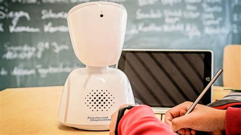 Schul Roboter unterstützt kranke Kinder