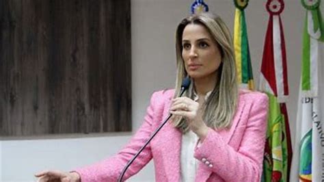 Juliana Pavan Eleita Prefeita De Balne Rio Cambori Jornal Raz O