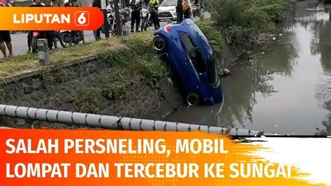 Salah Persneling Mobil Loncat Hingga Terperosok Ke Sungai Sedalam