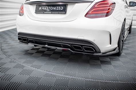 Arriere Splitter Avec Une Barre Verticale Mercedes Amg C Sedan