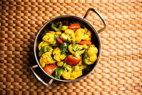 Indian Phool Gobi Shimla Mirch Sabji Recipe Or Capsicum Cauliflower