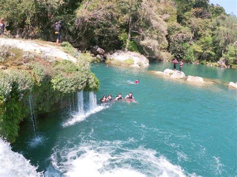 Video Turistas abarrotan parajes y hoteles en la Huasteca Código