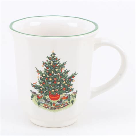 Pfaltzgraff "Christmas Heritage" Dinnerware | EBTH