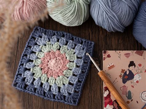 Kostenlose Anleitung Kleine Granny Square Tasche häkeln