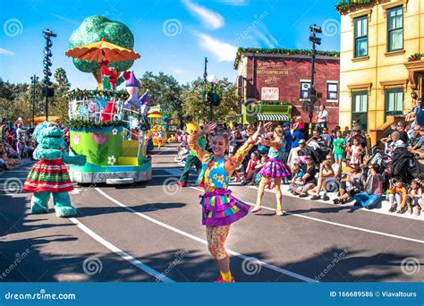 Rosita And Elmo In Sesame Street Party Parade At Seaworld 2 Editorial