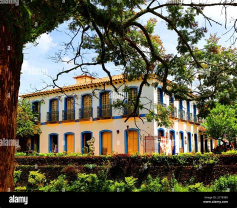 Beautiful colonial houses in Tiradentes, Brazil Stock Photo - Alamy