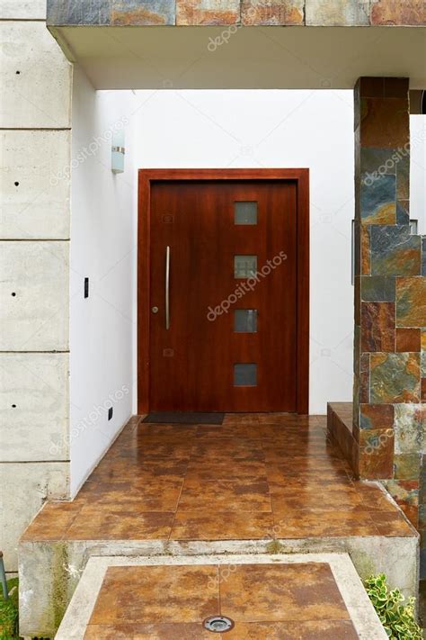 Modern entrance door house Stock Photo by ©scornejor 19406793