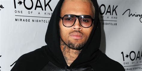 Chris Brown retourne en prison après avoir violé sa liberté