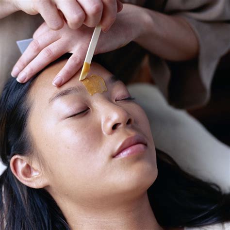 Eyebrow Threading Vs Waxing