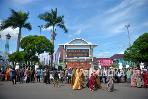 Suasana Pengantar Calon Jamaah Haji Di Asrama Haji Donohudan