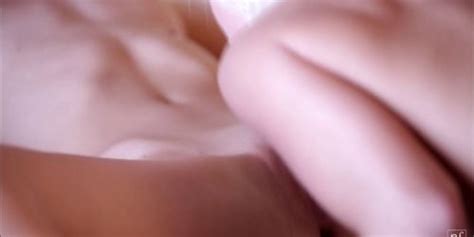 Gorgeous Lesbian Queens Her Gf After Picnic Tnaflix