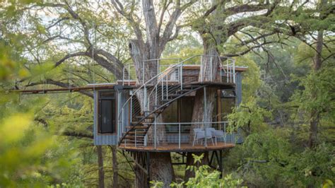 Rustic Eco Retreat Sits High Among The Treetops In Texas The Spaces