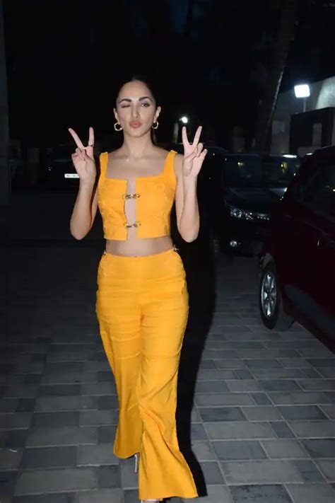 Bhool Bhulaiyaa 2 Kartik Aaryan And Kiara Advani Spotted In Super Cool