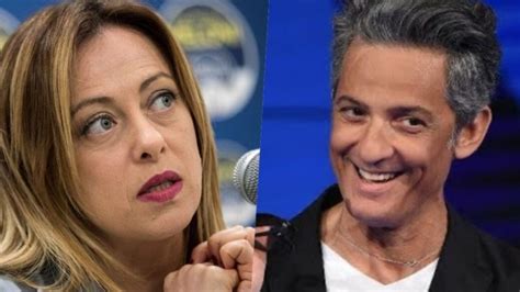 Meloni E Fiorello La Telefonata Virale Ripresa Anche Da The Times