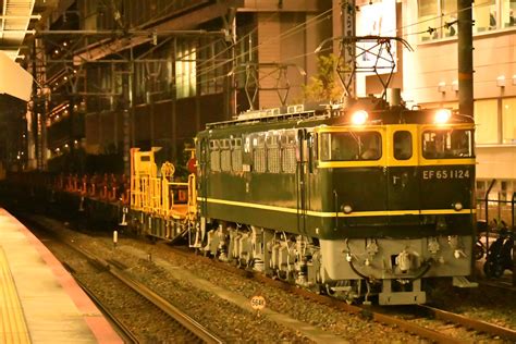 てつお1049 平日基本低浮上 On Twitter 工9382レ Ef65 1124 尼崎駅にて 次は明るい時間にトワ釜pf撮りたい