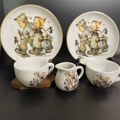 Hummel Accents M J Hummel Reutter Porzellan Miniature Tea Set