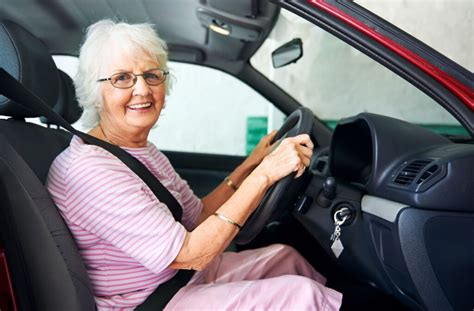 Safe Driving Tips For Seniors The Lodge At Truitt Homestead