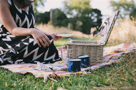 10 Tips For A Proper Picnic Jamie Oliver Features