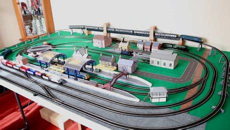 Model Train Layouts & Track Plans in OO scale - Various projects ...