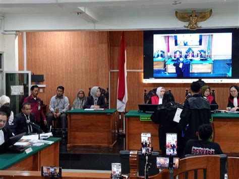 Sidang Pk Mantan Terpidana Kasus Vina Saka Tatal Serahkan Novum