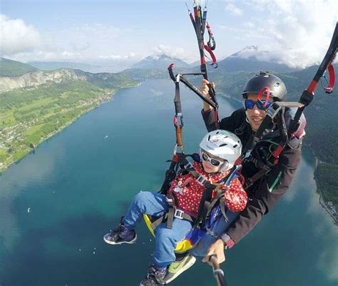 Tandem Paragliding At Lake Annecy For Kids 5 14 Y From 75 € Checkyeti