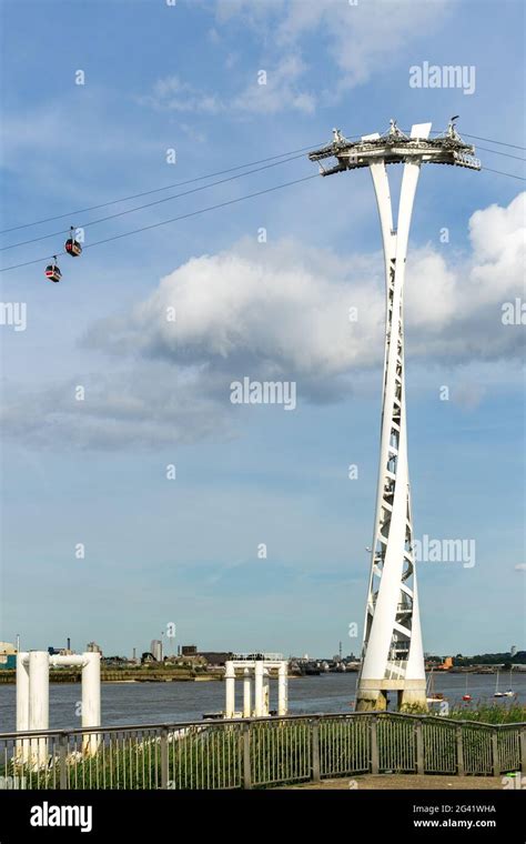 View Of The London Cable Car Over The River Thames Stock Photo Alamy