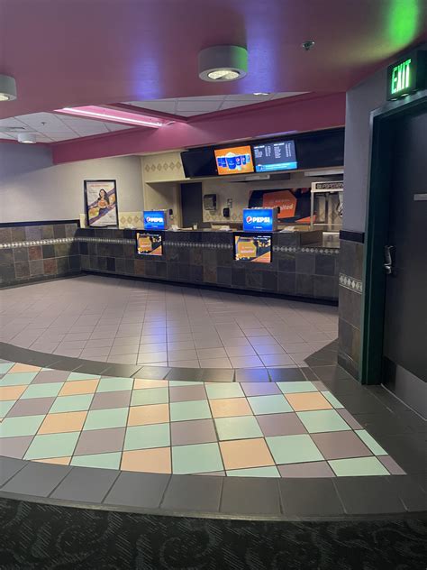 Why the warrington movie theater is the last of its kind in town 24