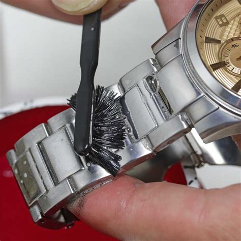 How To Polish A Stainless Steel Watch Case And Bracelet Esslinger