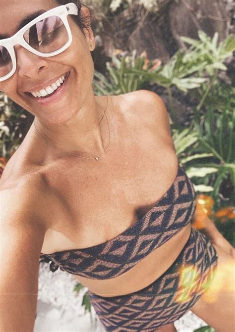 Nuria Roca Comparte Una Foto En Bikini Que Confunde A Sus Fans Foto 3