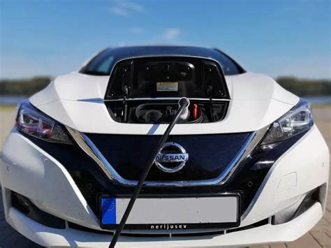 Nissan Leaf Models (Nissan Leaf Model Comparison) - EVs Guy