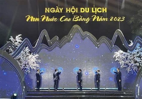 Celebran en Hanói Festival de Turismo Non Nuoc Cao Bang Nhan Dan en