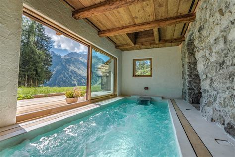 A Luxury Retreat In The Italian Alps Francis York