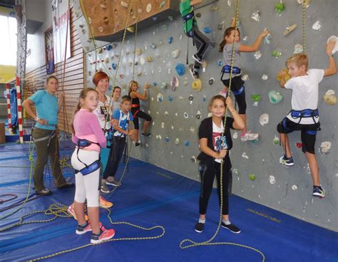 LArbresle Journée du sport scolaire pour les élèves du collège Quatre