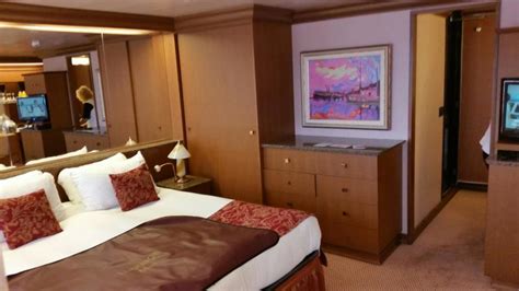 Carnival Splendor Cabins and Staterooms