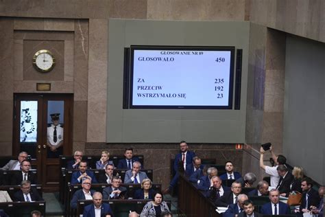 Sejm Przyj Ustaw O S Dzie Najwy Szym