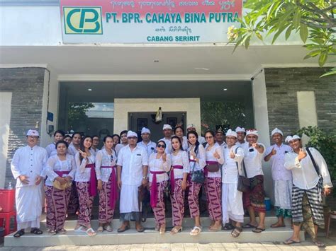 Pt Bpr Cahaya Bina Putra Rayakan Hut Ke Gelar Persembahyangan Dan