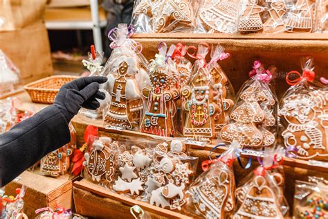 How To Put On A Show With Festive Displays News Speciality Food