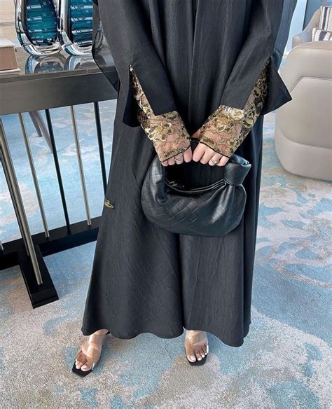 Latest Dubai Style Black Abayas Zahrah Rose Abayas Fashion Abaya