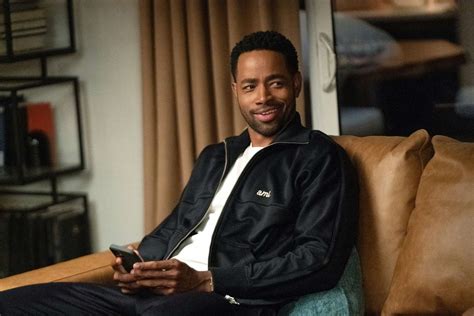 Insecure Star Jay Ellis Slapped At Airport Because Of Lawrence