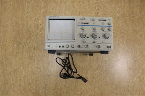 Se produkter som liknar KENWOOD 20 MHz OSCILLOSCOPE C på Tradera