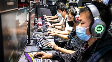 The Truth Behind Chinas Online Gaming Crackdown WIRED UK